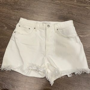 Abercrombie & Fitch High Rise 4” Short